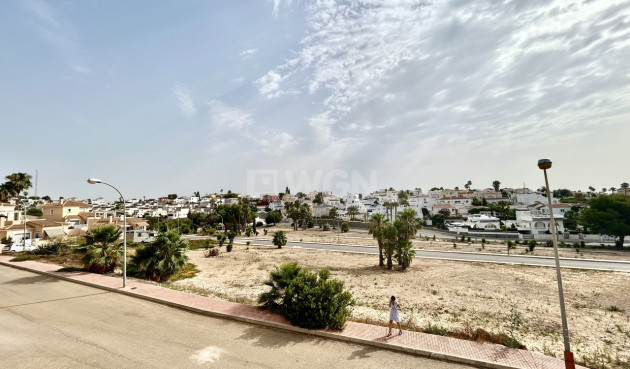 Odsprzedaż - Villa - Villamartin - Costa Blanca