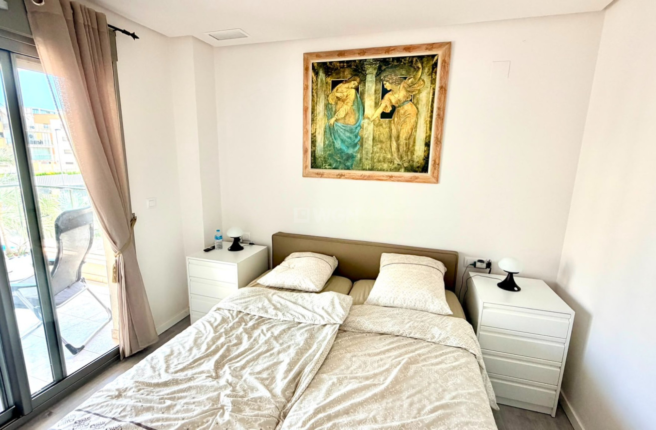 Odsprzedaż - Mieszkanie w bloku - Orihuela Costa - Costa Blanca