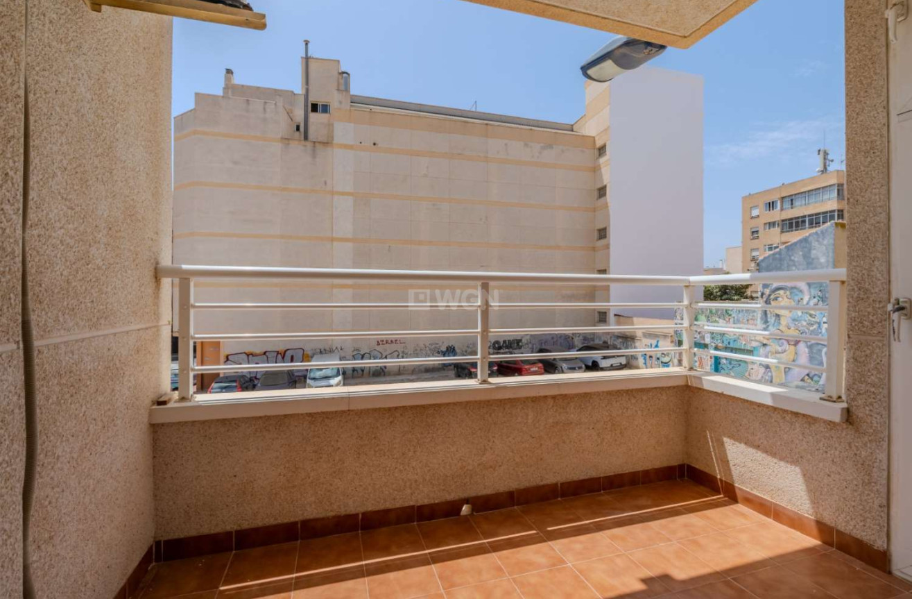 Odsprzedaż - Mieszkanie w bloku - Torrevieja - Costa Blanca
