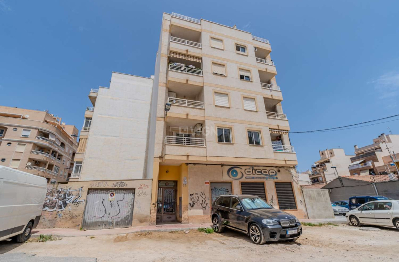 Odsprzedaż - Mieszkanie w bloku - Torrevieja - Costa Blanca