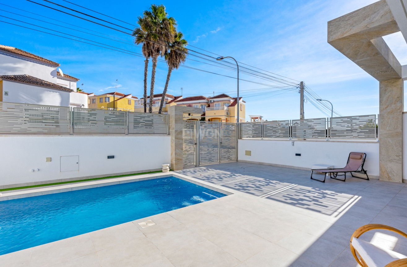 Odsprzedaż - Villa - Orihuela Costa - Costa Blanca