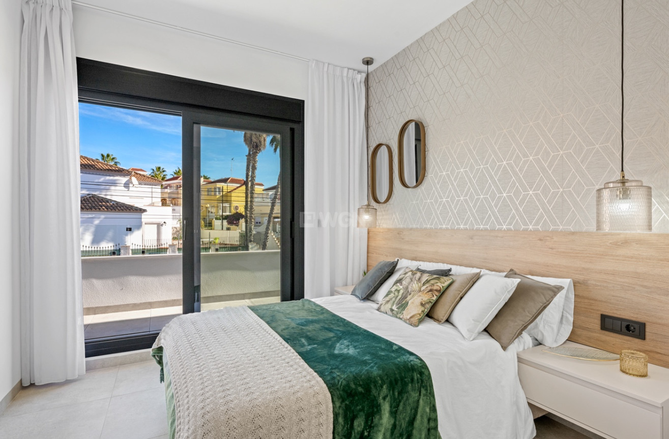 Odsprzedaż - Villa - Orihuela Costa - Costa Blanca
