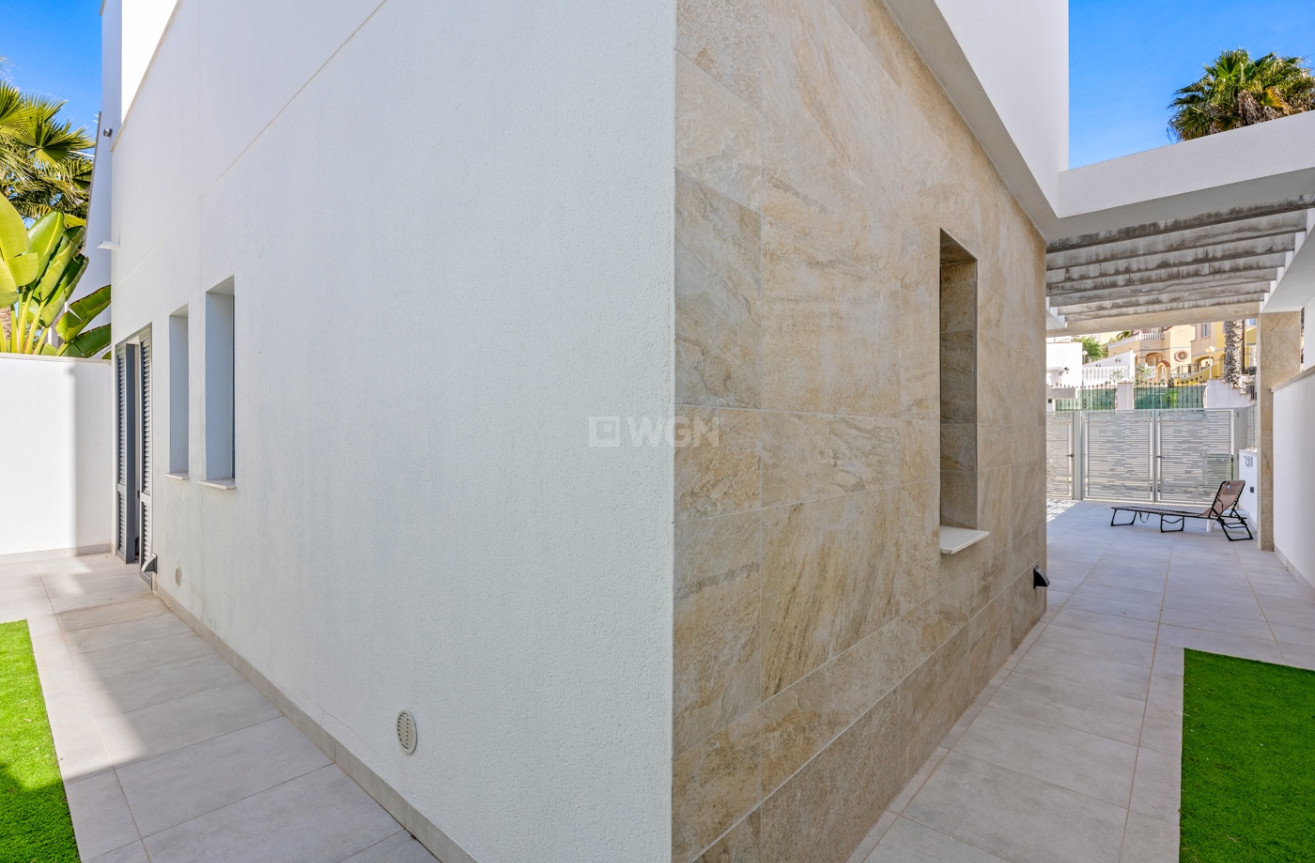 Odsprzedaż - Villa - Orihuela Costa - Costa Blanca