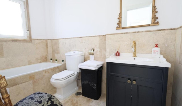 Odsprzedaż - Villa - Villamartin - Costa Blanca