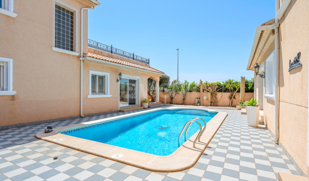 Odsprzedaż - Villa - Torre de la Horadada - Costa Blanca