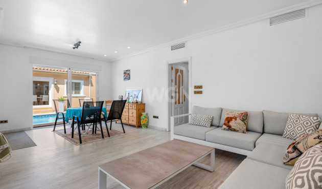Odsprzedaż - Villa - Torre de la Horadada - Costa Blanca
