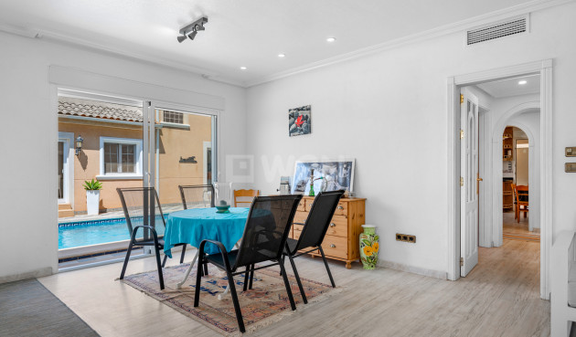 Odsprzedaż - Villa - Torre de la Horadada - Costa Blanca