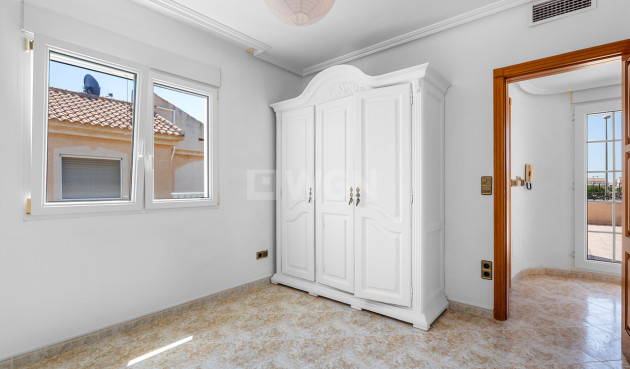 Odsprzedaż - Villa - Torre de la Horadada - Costa Blanca