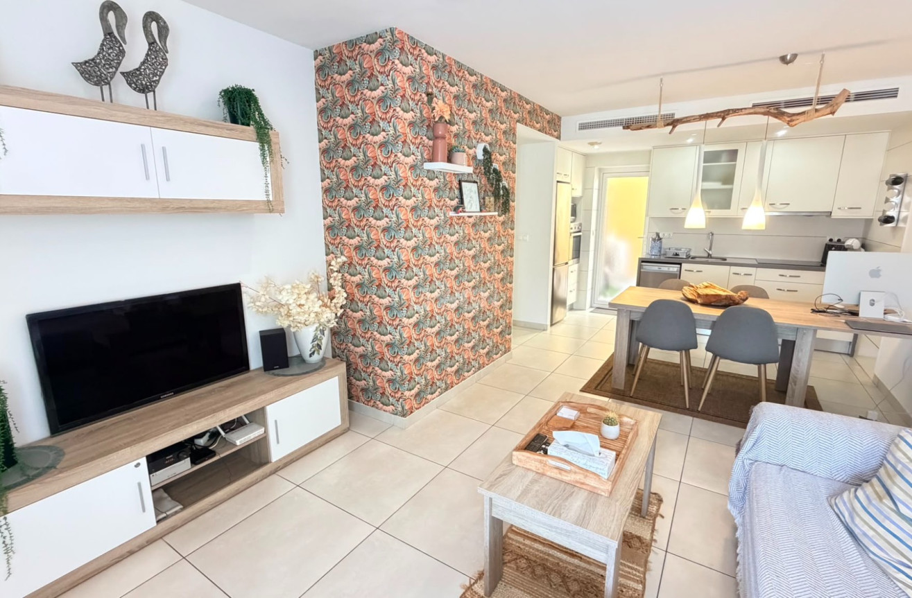Odsprzedaż - Mieszkanie w bloku - Torrevieja - Costa Blanca