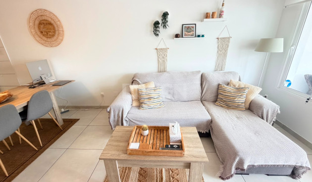 Odsprzedaż - Mieszkanie w bloku - Torrevieja - Costa Blanca