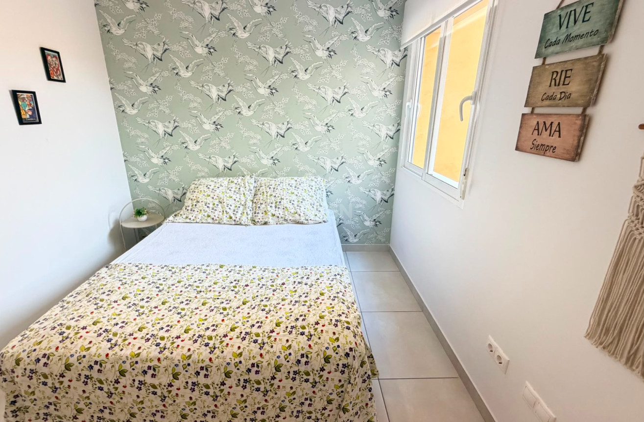 Odsprzedaż - Mieszkanie w bloku - Torrevieja - Costa Blanca