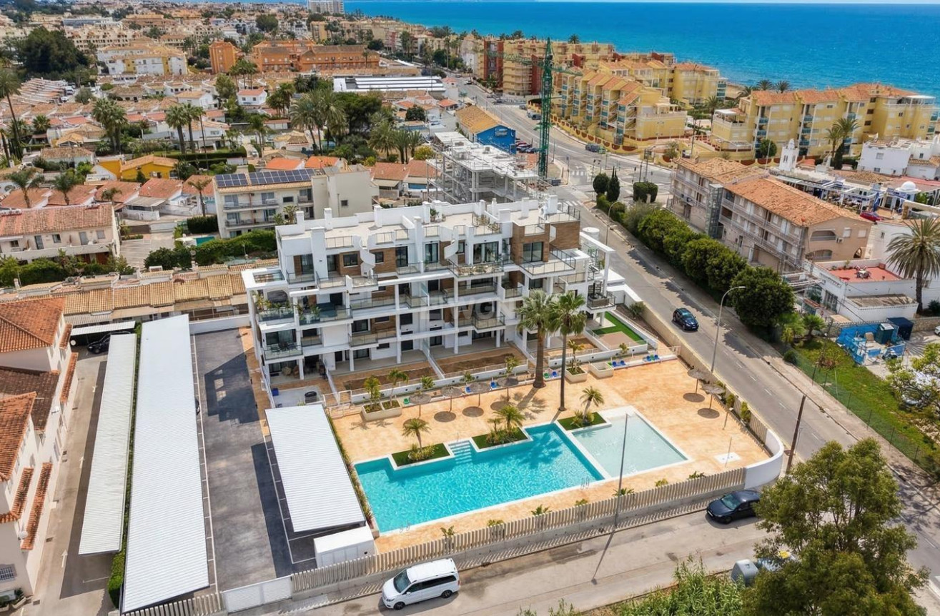 Nowy budynek - Daszek - Denia - Las Marinas km 2.5