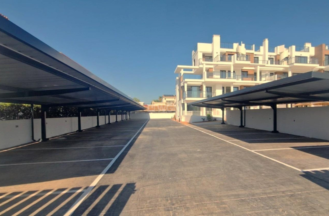 Nowy budynek - Daszek - Denia - Las Marinas km 2.5