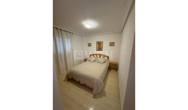 Odsprzedaż - Mieszkanie w bloku - Torrevieja - Habaneras
