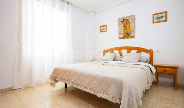 Odsprzedaż - Mieszkanie w bloku - Torrevieja - Habaneras