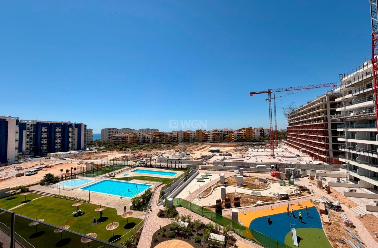 Odsprzedaż - Mieszkanie w bloku - Torrevieja - Punta Prima