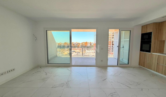 Odsprzedaż - Mieszkanie w bloku - Torrevieja - Punta Prima