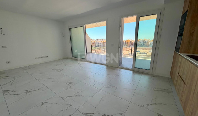 Odsprzedaż - Mieszkanie w bloku - Torrevieja - Punta Prima
