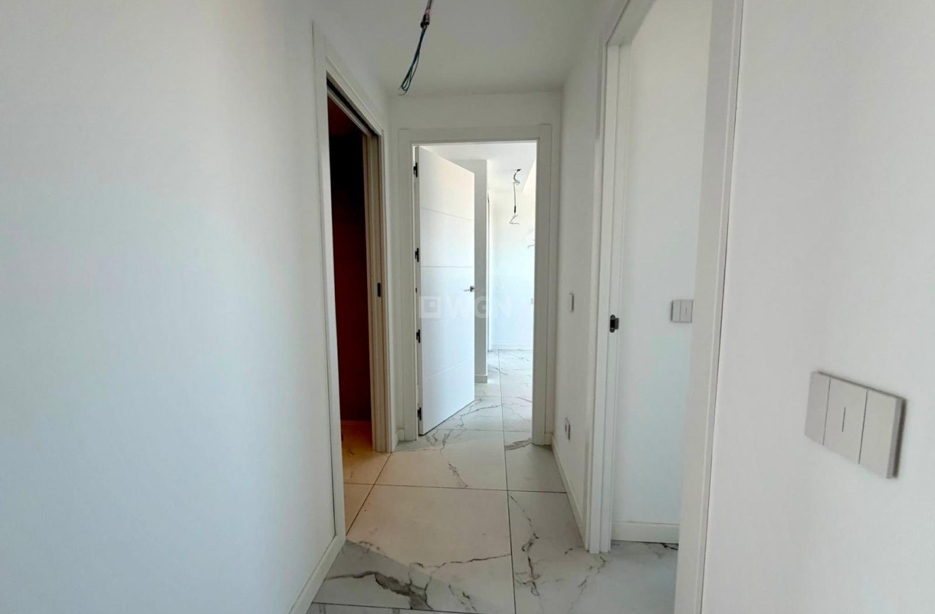 Odsprzedaż - Mieszkanie w bloku - Torrevieja - Punta Prima