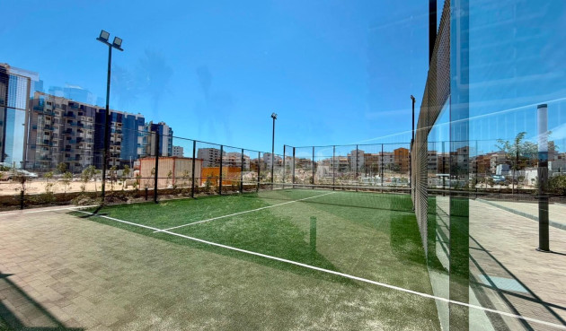 Odsprzedaż - Mieszkanie w bloku - Torrevieja - Punta Prima