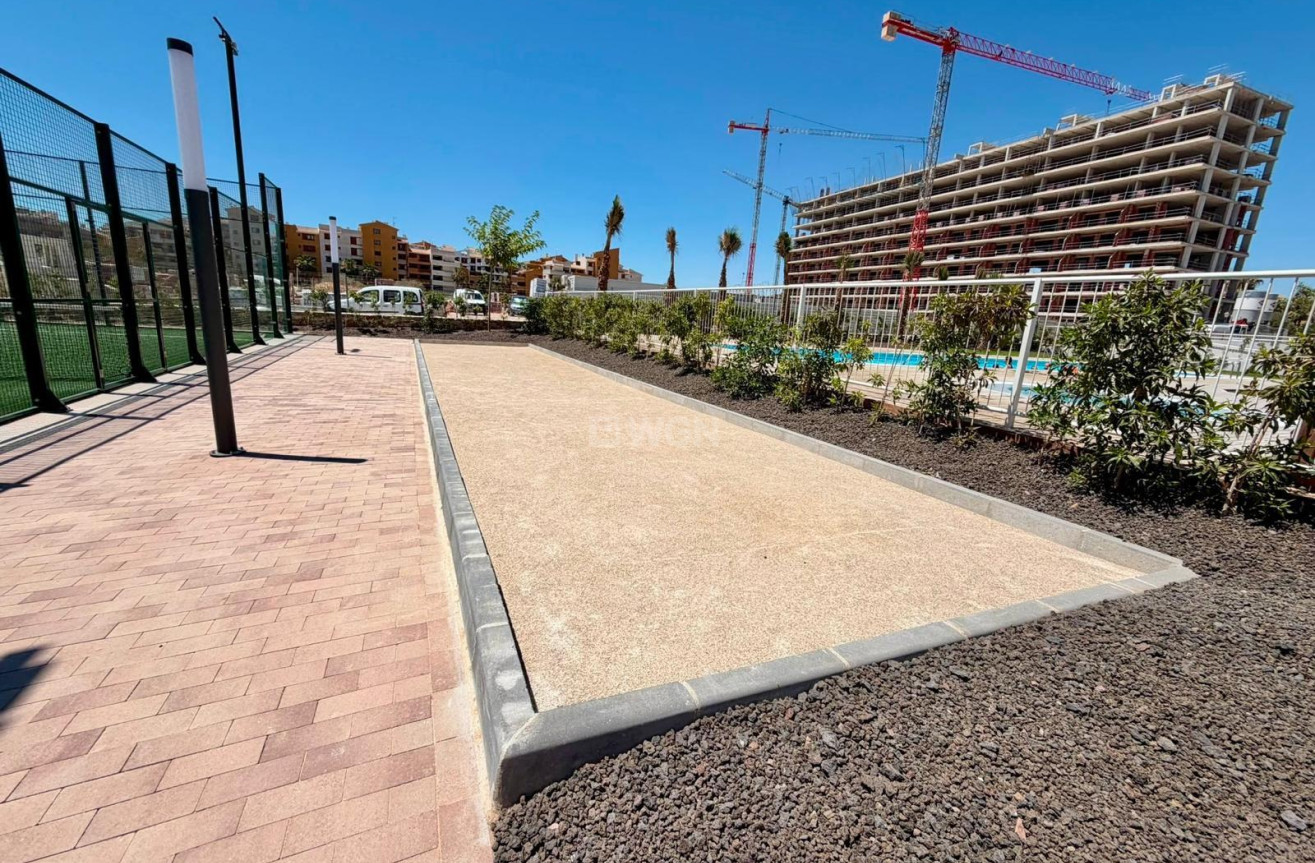Odsprzedaż - Mieszkanie w bloku - Torrevieja - Punta Prima