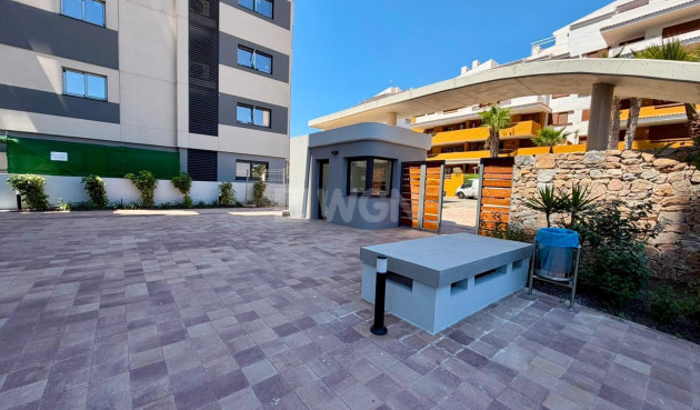 Odsprzedaż - Mieszkanie w bloku - Torrevieja - Punta Prima