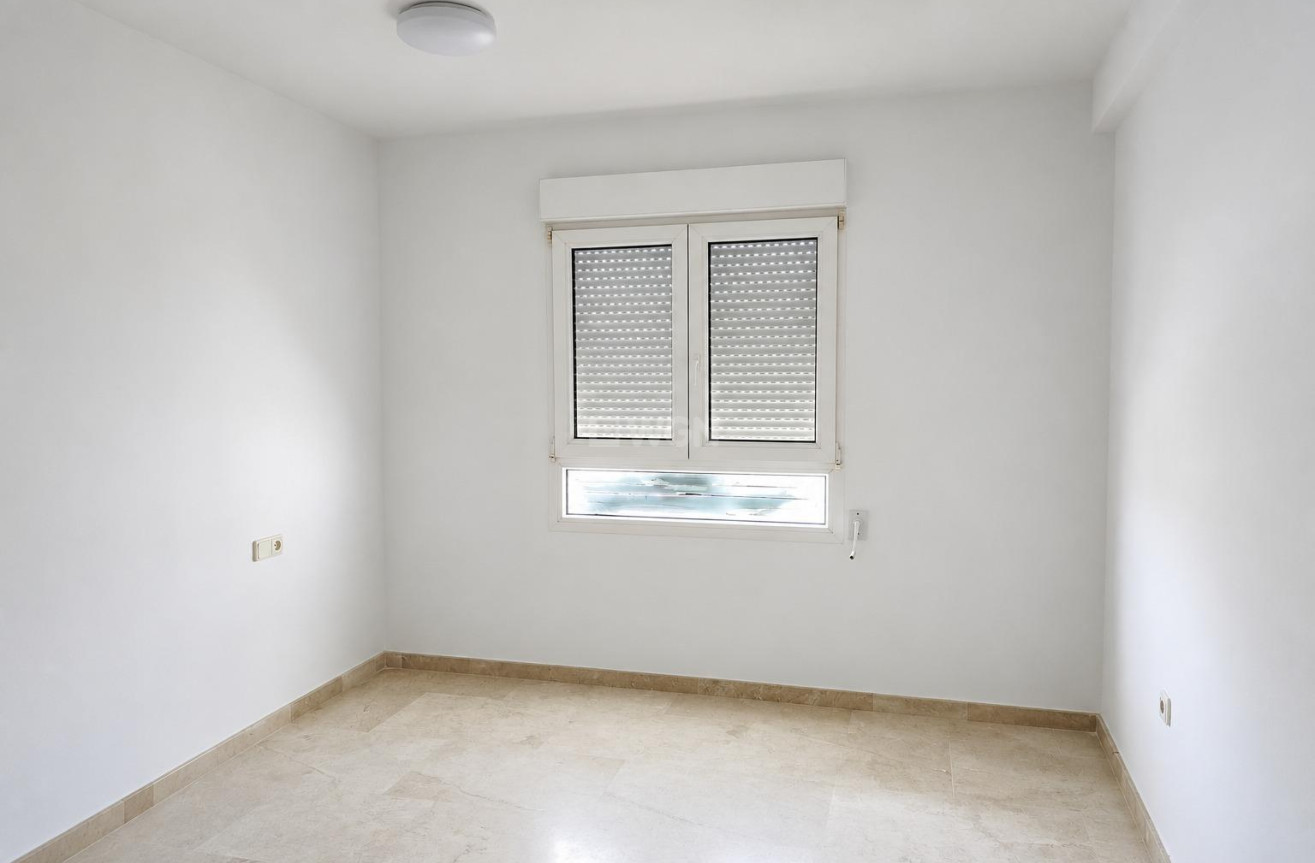 Odsprzedaż - Mieszkanie w bloku - Orihuela Costa - Altos De Campoamor
