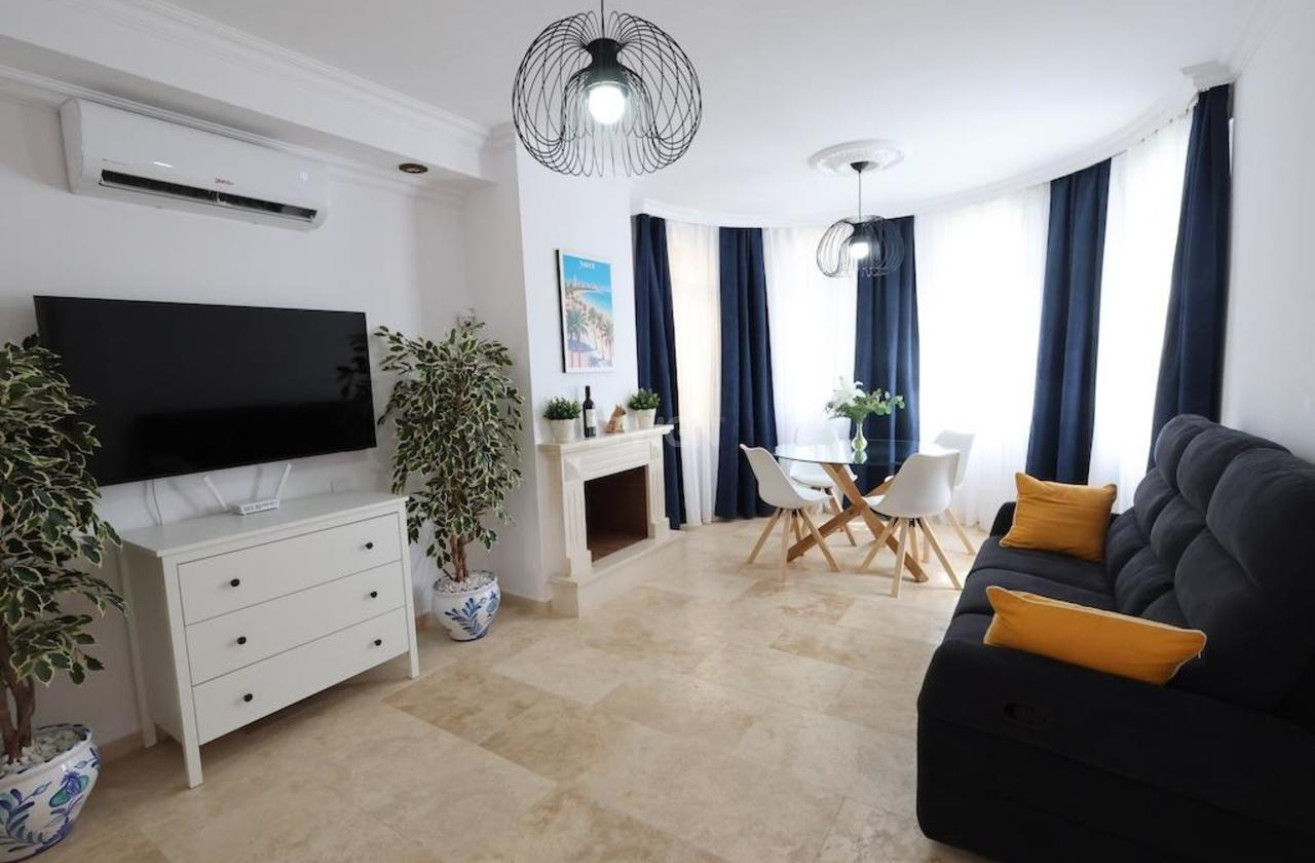 Odsprzedaż - Villa - Villamartin - Costa Blanca