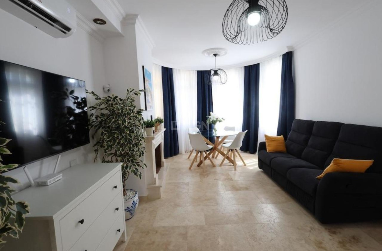 Odsprzedaż - Villa - Villamartin - Costa Blanca