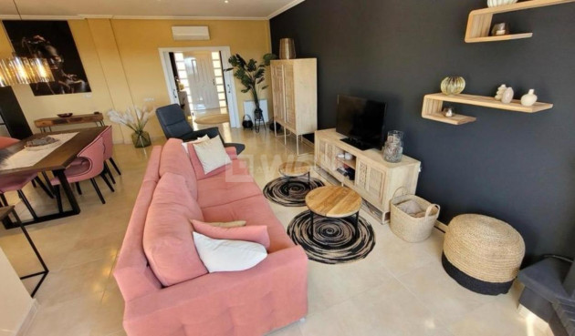 Resale - Villa - Pinar de Campoverde - Inland