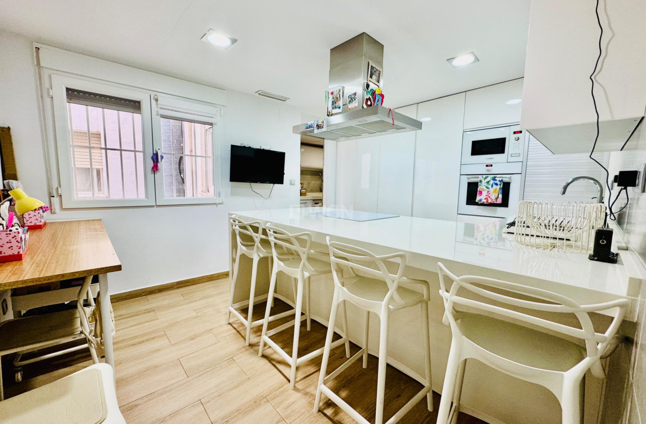 Reventa - Apartamento / piso - Pilar de la Horadada - Zona Pueblo