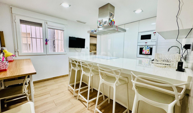 Reventa - Apartamento / piso - Pilar de la Horadada - Zona Pueblo
