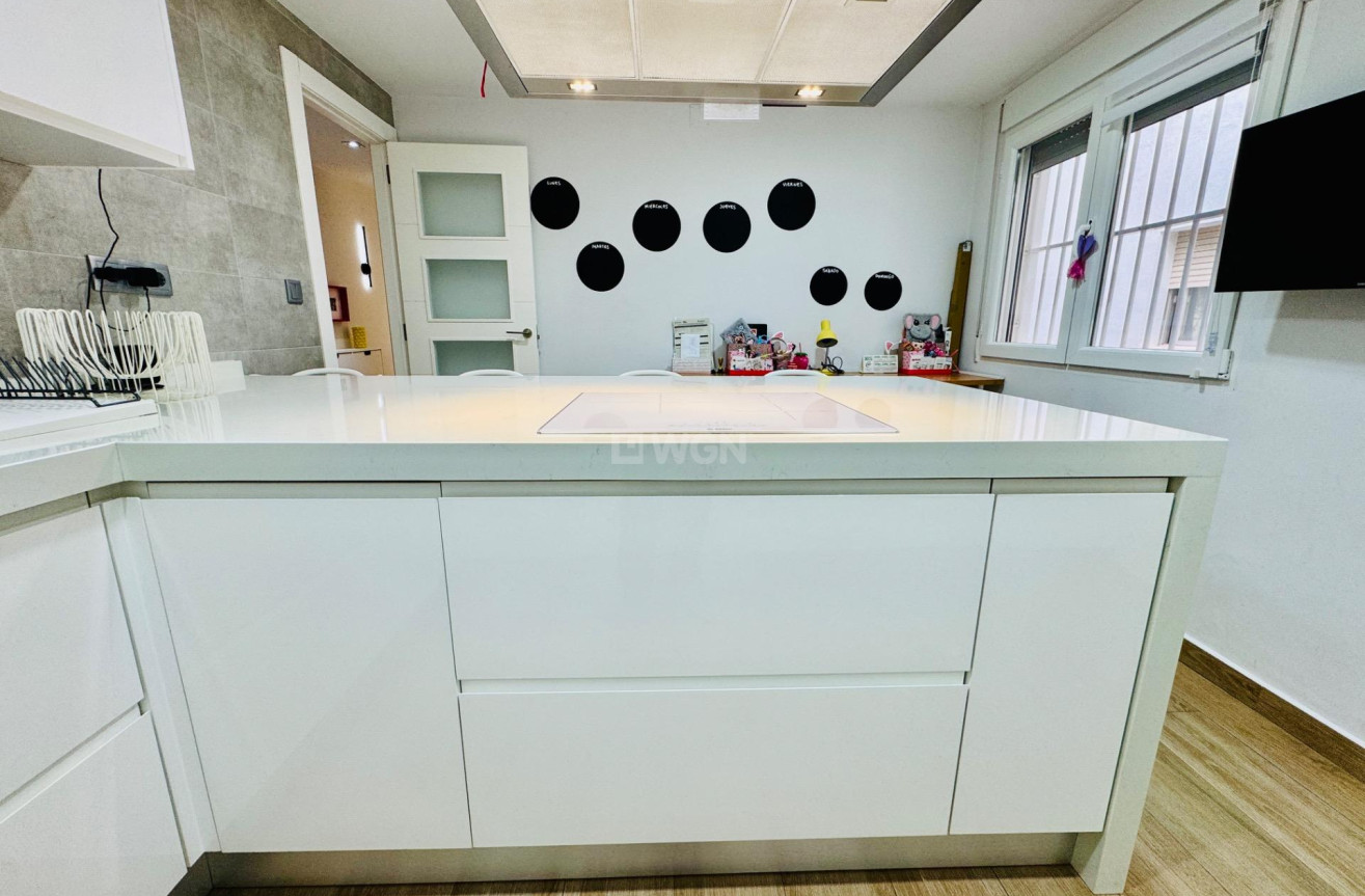Reventa - Apartamento / piso - Pilar de la Horadada - Zona Pueblo