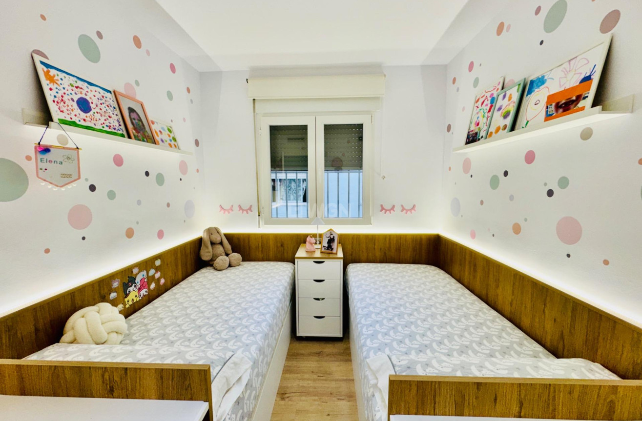 Reventa - Apartamento / piso - Pilar de la Horadada - Zona Pueblo