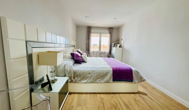 Reventa - Apartamento / piso - Pilar de la Horadada - Zona Pueblo