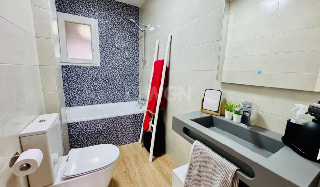 Reventa - Apartamento / piso - Pilar de la Horadada - Zona Pueblo