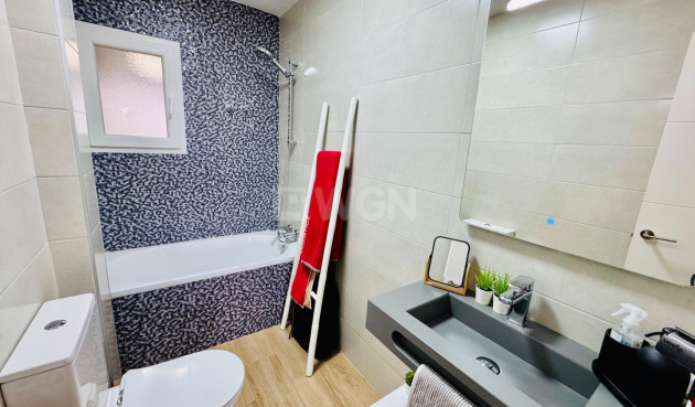 Reventa - Apartamento / piso - Pilar de la Horadada - Zona Pueblo