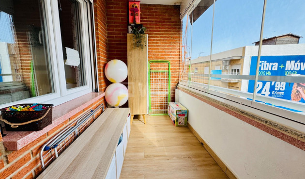 Reventa - Apartamento / piso - Pilar de la Horadada - Zona Pueblo