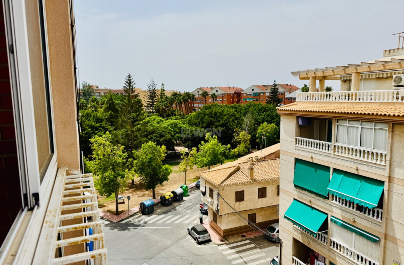 Reventa - Apartamento / piso - Torrevieja - Acequion