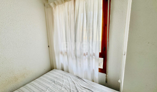 Reventa - Apartamento / piso - Torrevieja - Acequion