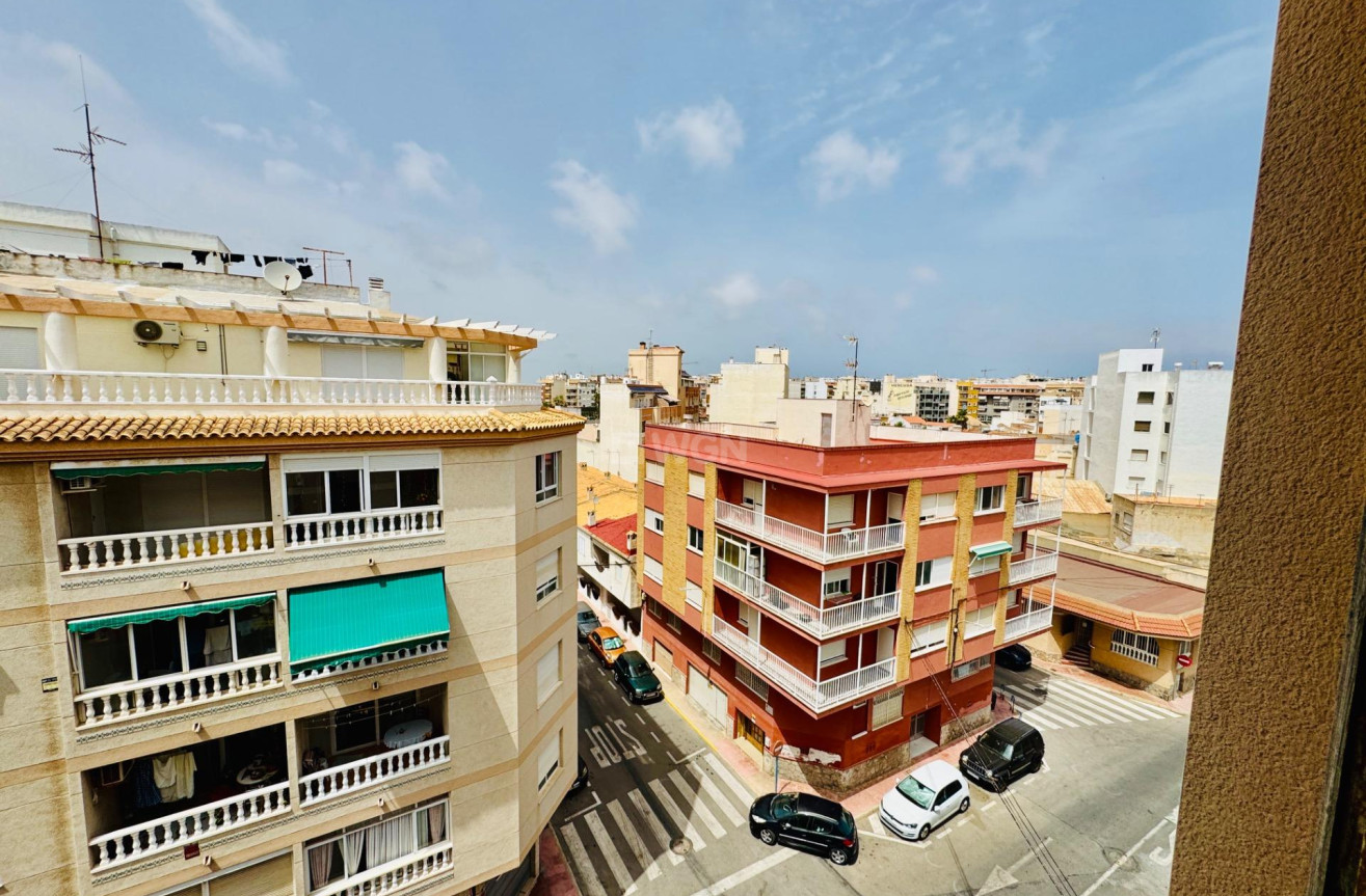 Reventa - Apartamento / piso - Torrevieja - Acequion