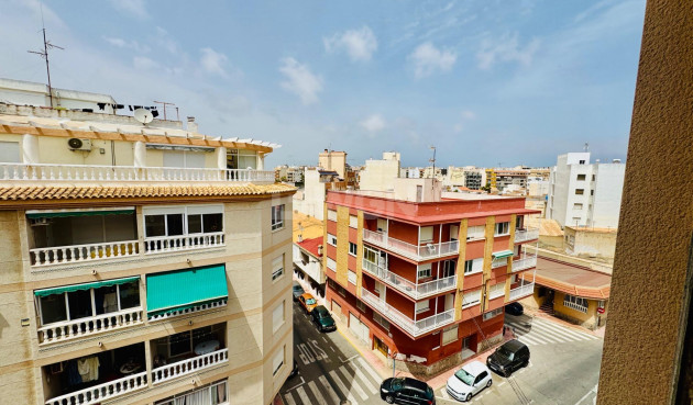 Reventa - Apartamento / piso - Torrevieja - Acequion