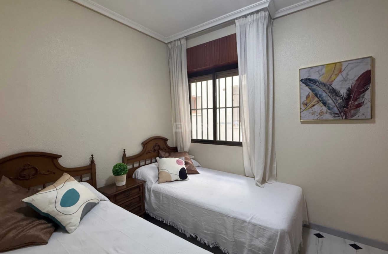 Reventa - Apartamento / piso - Torrevieja - Costa Blanca
