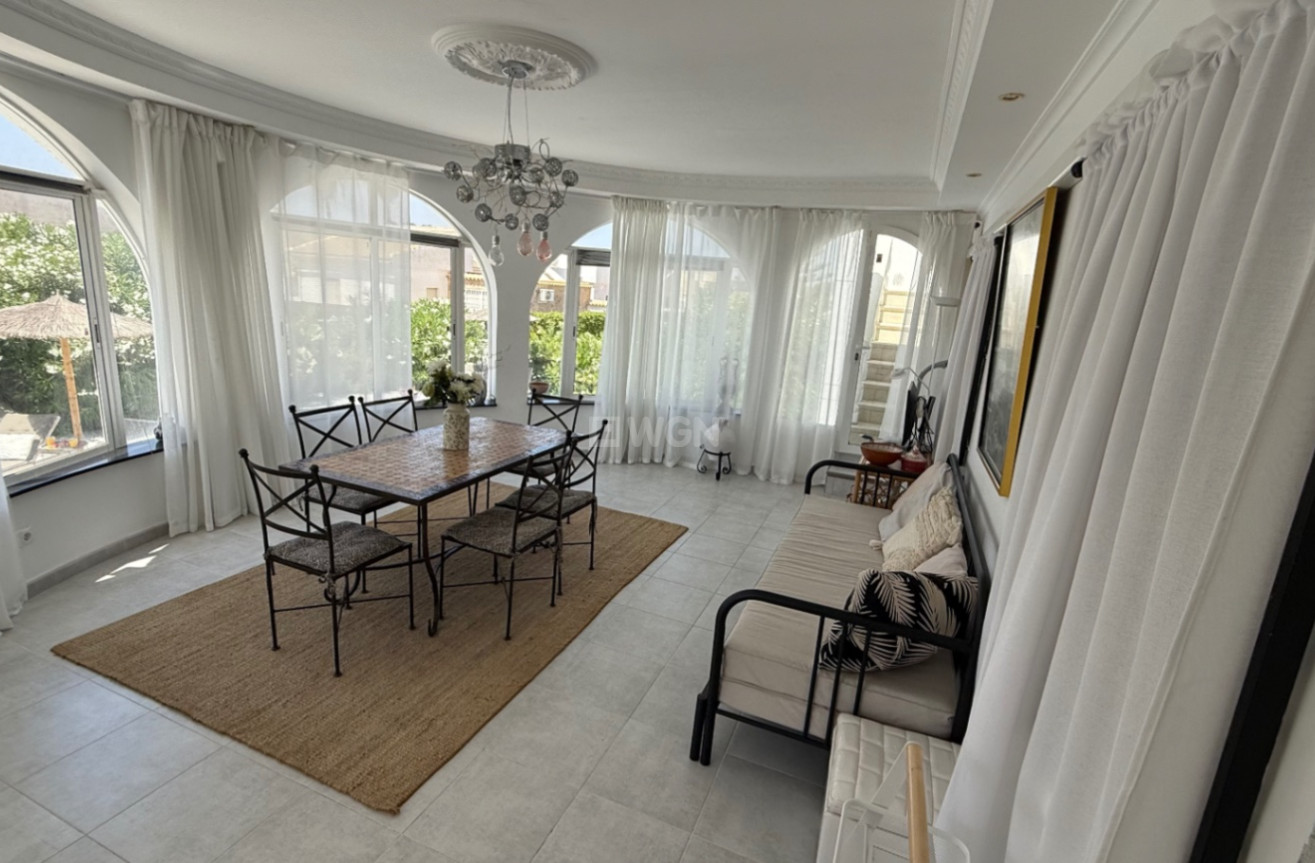 Odsprzedaż - Villa - Torrevieja - Costa Blanca
