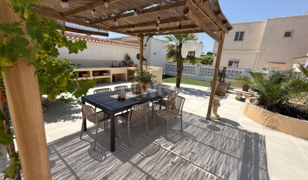 Odsprzedaż - Villa - Torrevieja - Costa Blanca
