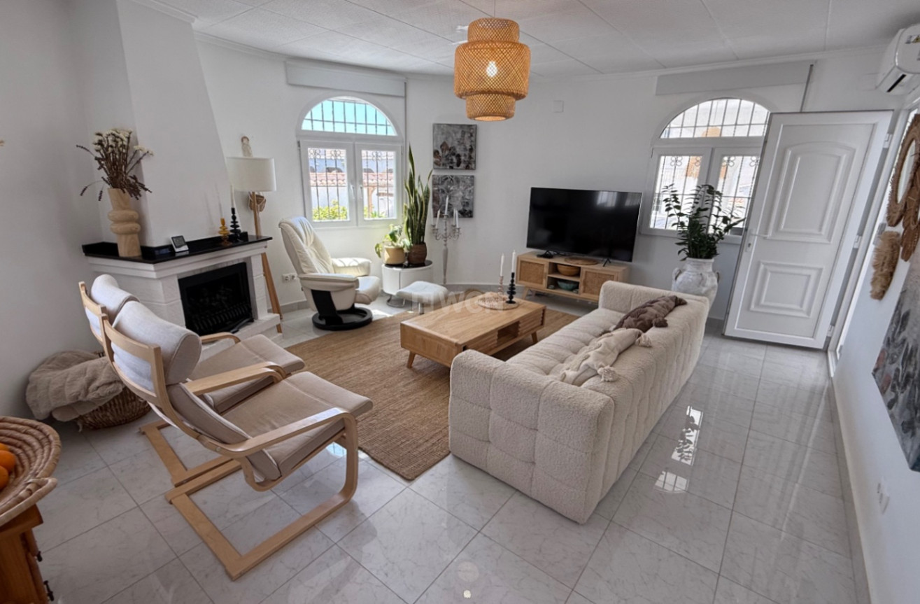 Odsprzedaż - Villa - Torrevieja - Costa Blanca