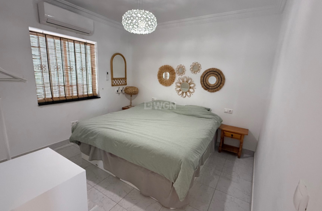 Odsprzedaż - Villa - Torrevieja - Costa Blanca