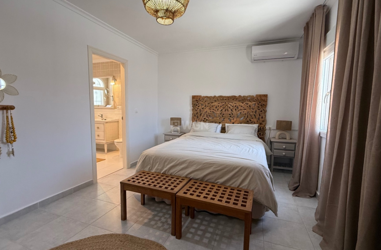 Odsprzedaż - Villa - Torrevieja - Costa Blanca