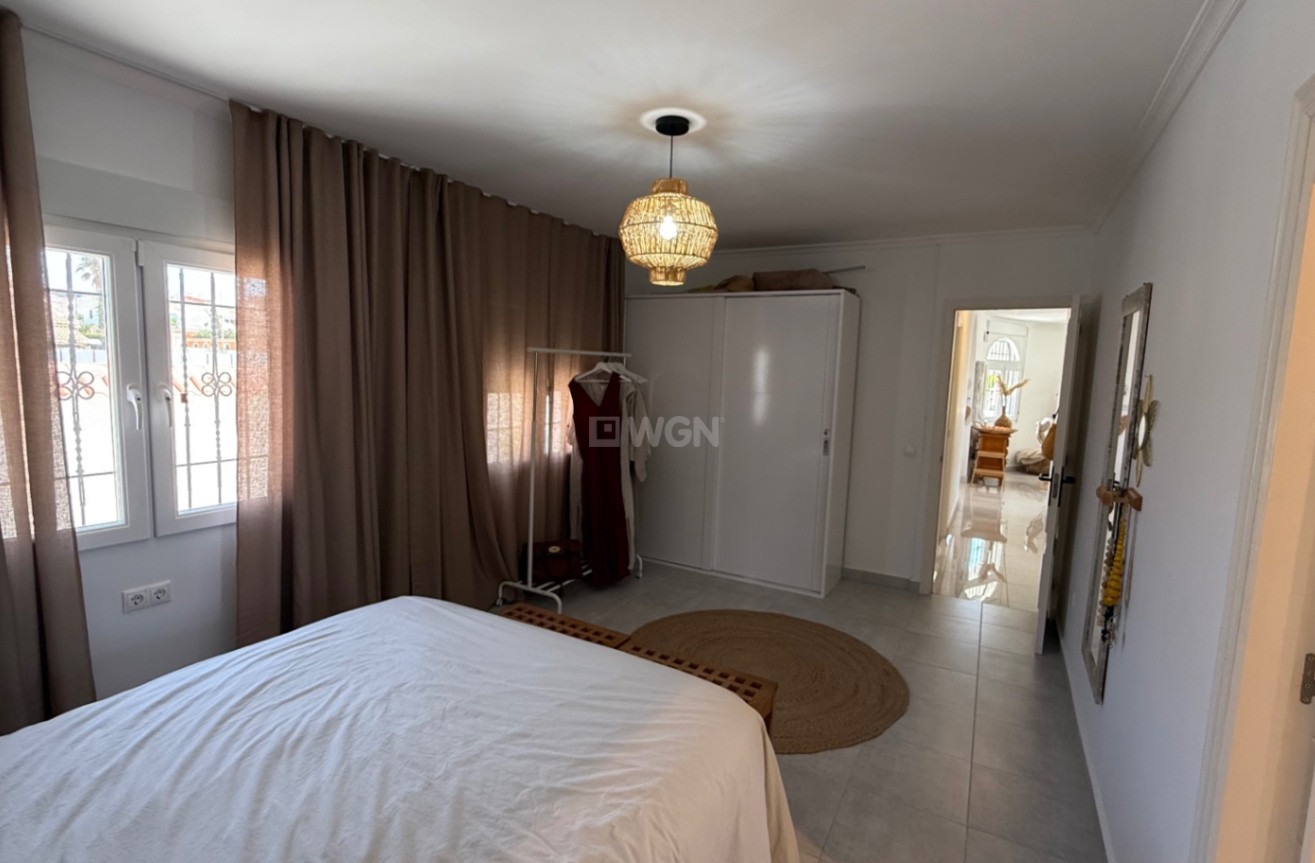 Odsprzedaż - Villa - Torrevieja - Costa Blanca