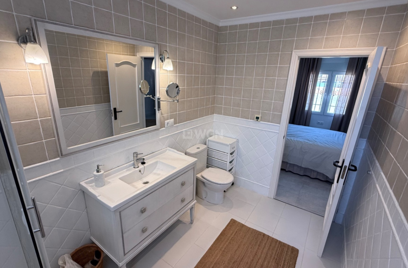 Odsprzedaż - Villa - Torrevieja - Costa Blanca
